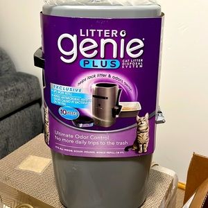 NEW UNOPENED Litter Genie Plus